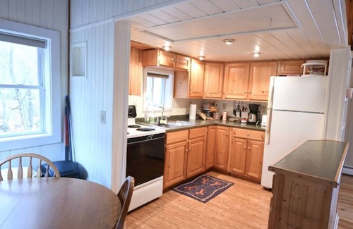 Oxford Cottage | Wonderful family cottage on peaceful Whitney Pond