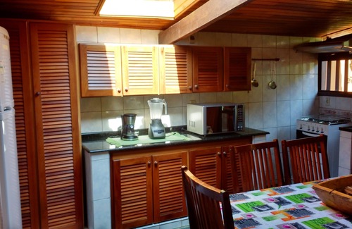 Sao Pedro House | WONDERFUL HOUSE WITH VIEW TO THE SEA WITH SWIMMING POOL AND NEAR THE BEACH OF THE CURRAL.
