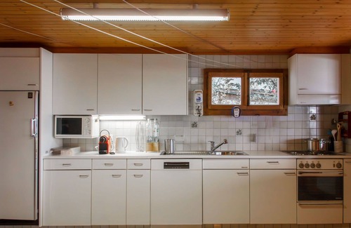 Aran House | Wonderful private villa for 8 people with TV, terrace, panoramic view and parking