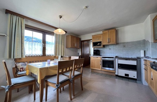 Niederwolz House | Wonderful private villa for 6 guests with WIFI, TV, terrace, pets allowed and parking