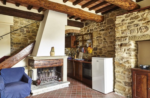 Capolona Villa | Wonderful private villa with private pool, WIFI, TV, pets allowed and parking, close to Arezzo