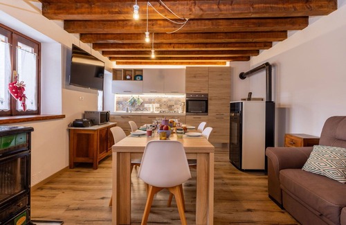 Savogna House | Wonderful private villa for 5 people with balcony, pets allowed and parking