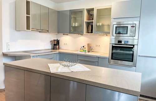 Bertsdorf House | Wonderful private villa for 6 people with WIFI, TV, terrace and pets allowed