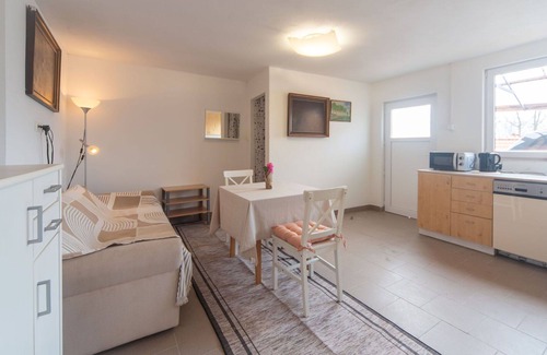 Tyn nad Vltavou House | Wonderful villa for 2 guests with WIFI, terrace, pets allowed and parking