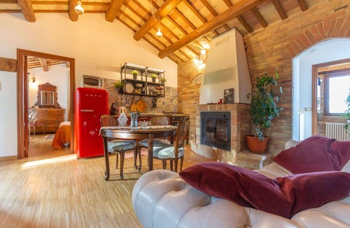 Collecorvino Villa | Wonderful villa for 6 people with A/C, WIFI, terrace and parking