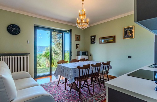 Besozzo House | Wonderful villa for 6 guests with WIFI, A/C, TV and parking