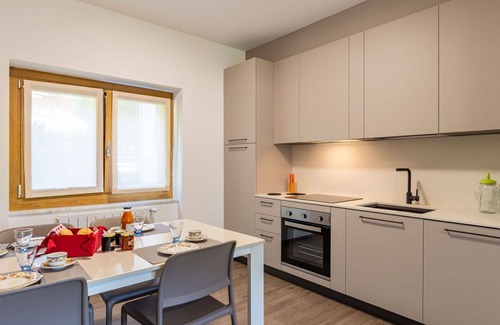 Novate Mezzola House | Wonderful villa for 6 people with WIFI, TV, terrace, pets allowed, panoramic view and parking