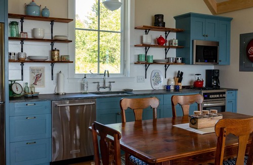Spruce Head Cottage | Wonderfully Appointed, Classic Maine Waterfront Cottage