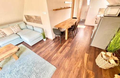 Veszprem Apartment | Wood Apartman Deluxe Belváros