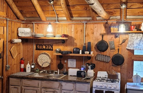 South Boardman Cabin | Wood Haven Lodge. Secluded, cozy log cabin in Northern Michigan.