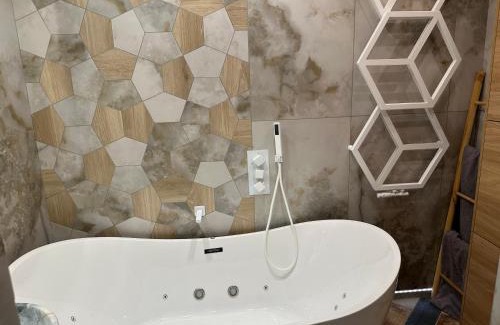 Nowy Port Apartment | Wood & Stone Apartment