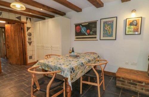 Rezare House | Woodcutters