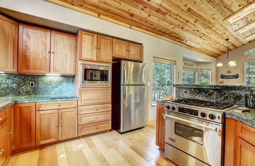 Country Club Estates House | Wooded Bliss | Large family home with 3 car garage