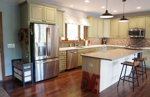 Winterset Cabin | Wooded cottage on 10 Acres to explore and entertain