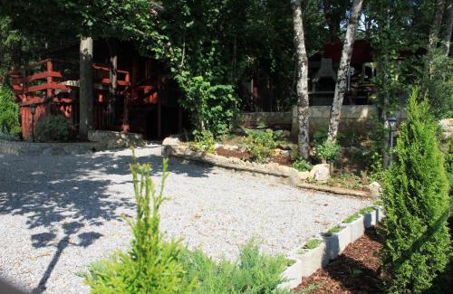 Lipa Ski Chalet | Wooden Cottage Home Holiday Eva