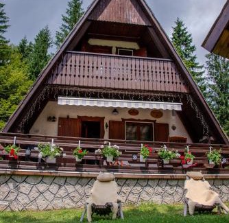 Jesenice House | Wooden Cottage