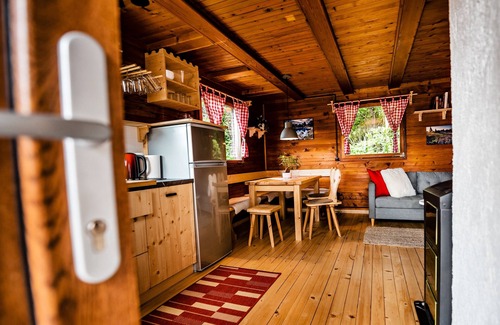 Kamnik Cottage | Wooden Forest villa- hot tube, sauna, nature!