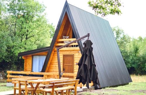 Pricelje Apartment | Wooden House Šapat sela