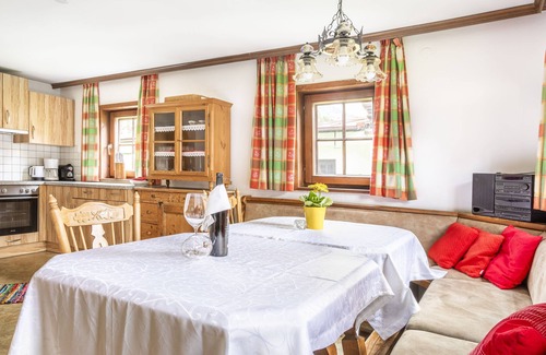 Maschl House | Wooden house - 400 years old - cosy and comfortable