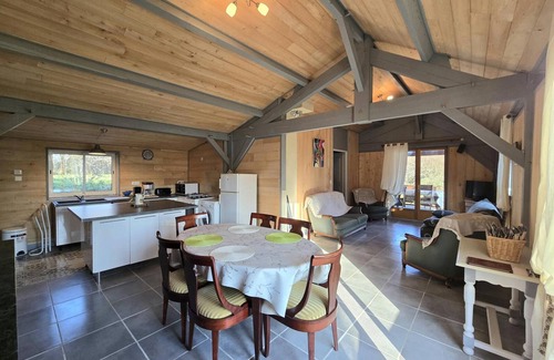 Saint-Chamassy Cottage | Wooden house with private pool, Wifi near Dordogne highlights