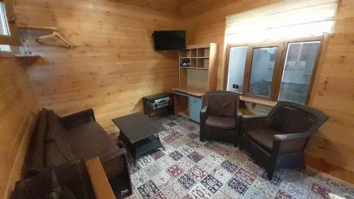 Nakhchivan Apartment | Wooden room in garden house