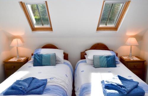 Padeswood House | Woodhouse Cottage