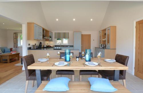 Aldeburgh House | Woodland Lodge, Aldeburgh