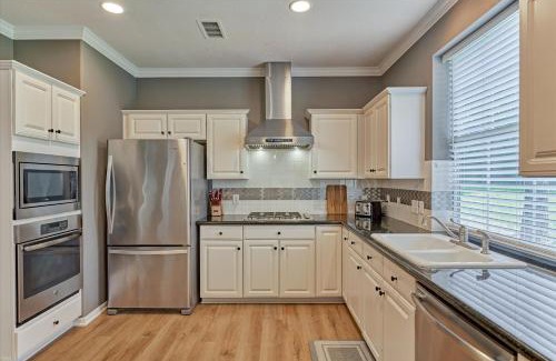 Alden Bridge House | Woodlands Grand 3BR Cozy House