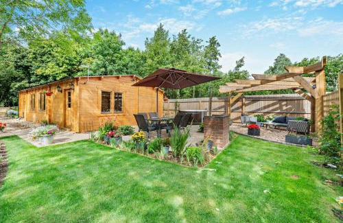 Orston House | Woodlands Lavender Lake House