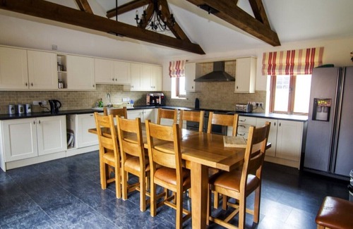 Sculthorpe House | Woodpecker Barn, Sleeps 8 (4 Bedrooms)