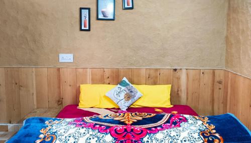 Gushaini House | WoodRose Ecostay - Couple's Favourite