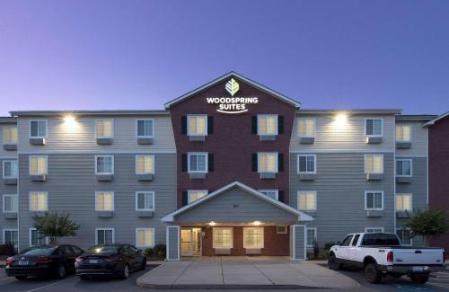 Gastonia Hotel | WoodSpring Suites Charlotte Gastonia