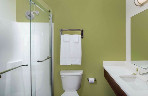 Barclay-Kingston Hotel | WoodSpring Suites Cherry Hill