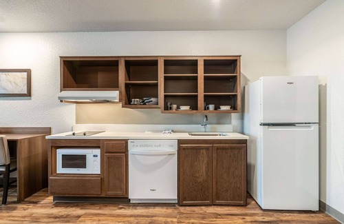 Sanford Hotel | WoodSpring Suites Sanford North I-4 Orlando Area