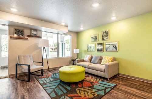 Sanford Hotel | WoodSpring Suites Sanford North I-4 Orlando Area