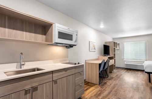 Ellabell Hotel | WoodSpring Suites Savannah West - Ellabell Metaplant