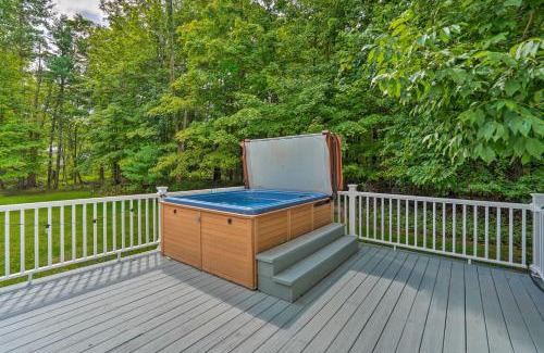 Woodstock House | Woodstock Getaway with Hot Tub about 2 Mi to Dtwn!