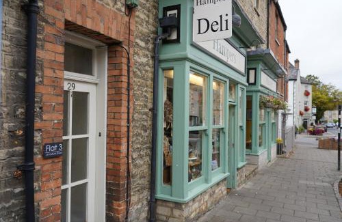 Woodstock Apartment | Woodstock Oxford Street- Entire Cosy Apartment- 5 mins to Blenheim Palace