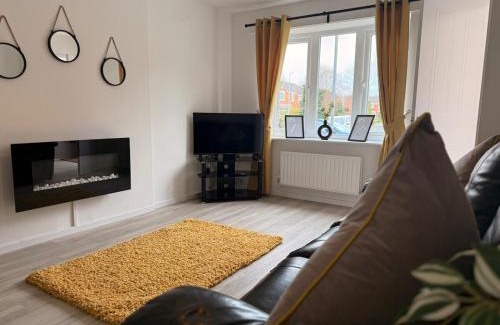 Cheslyn Hay House | Woody Bank by GB Short Stays