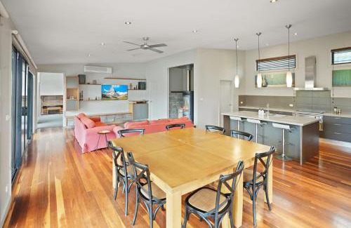 Merrijig House | Woollybutt