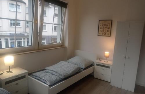 Meinerzhagen Apartment | Work and Stay Meinezhagen 5 schlafzimmer 10 betten, 2 badezimmer,150 qm