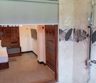 Imbulpe Hotel | World's End Base Eco-Village
