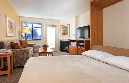 Afton Hotel | WorldMark Grand Lake