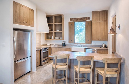 Ingram Hotel | WorldMark Hunt - Stablewood Springs Resort