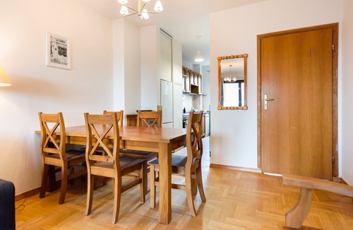 Mokotow Apartment | Woronicza Homey Wooden Apartment