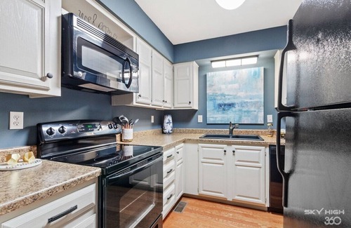 Bella Vista House | WOW! Fully Updated Townhome Close To Trails, BV Country Club/Golf Course & More