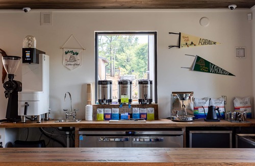 Asheville Cabin | Wrong Way River Lodge & Cabins