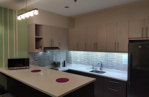 Makati Central Business District Apartment | WSI RESIDENCES Private and spacious for 4 equipped apartment family friendly