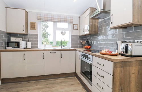 Necton Cottage | WURZBURC, with hot tub in Swaffham