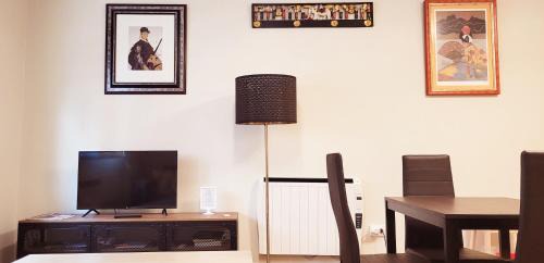 Leon Apartment | www Goyahospitales es Peñalba Parking incluido